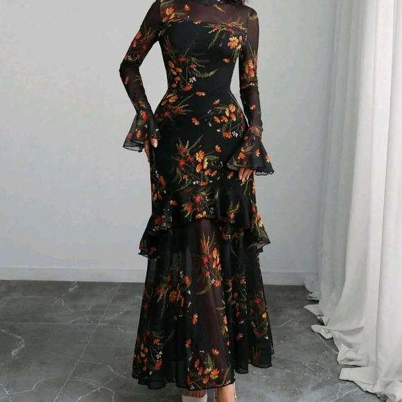 Floral Black Dress - Picture 4 of 7